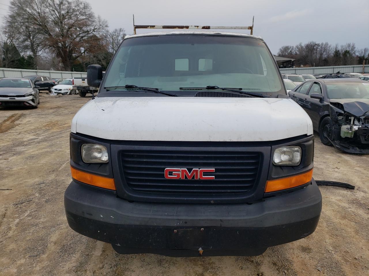 Lot #3033072004 2013 GMC SAVANA G25