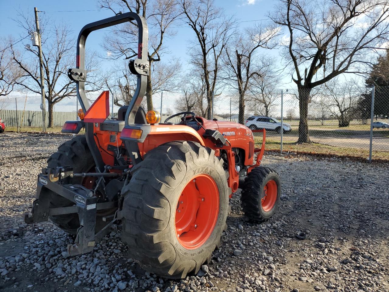 Lot #3030736092 2017 KUTA TRACTOR