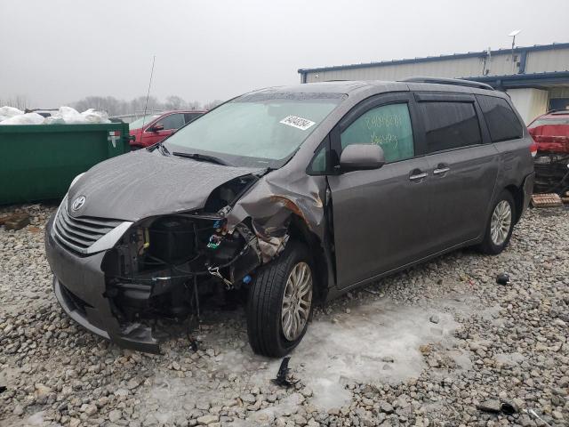 TOYOTA SIENNA XLE