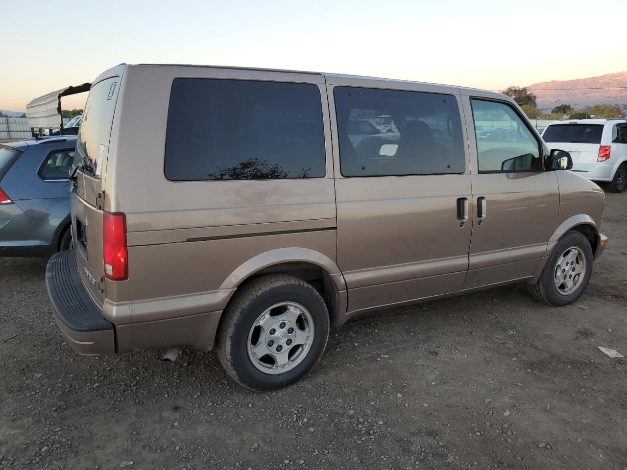 Lot #3034259145 2004 CHEVROLET ASTRO