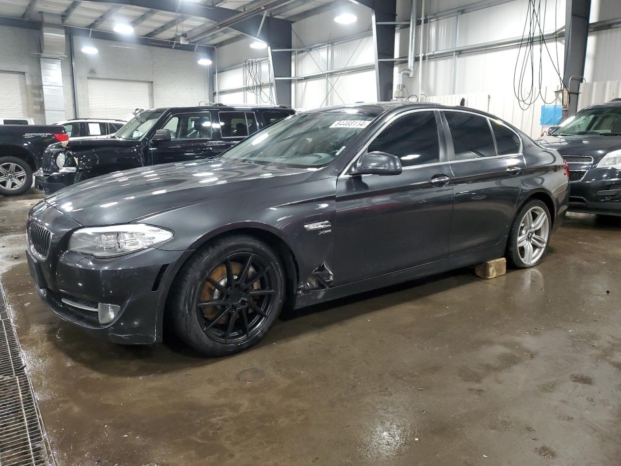 BMW 5 SERIES XI
