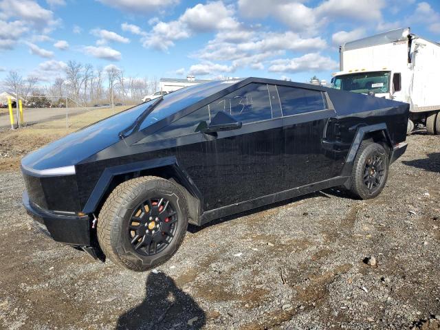 TESLA CYBERTRUCK