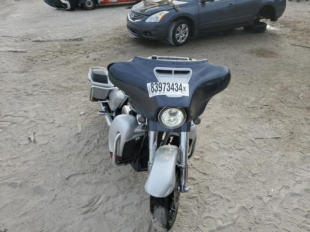2019 HARLEY-DAVIDSON FLHXSE 1HD1PXL13KB957631