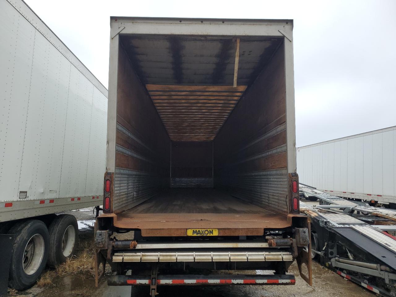 Lot #3034295068 2011 UTILITY TRAILER