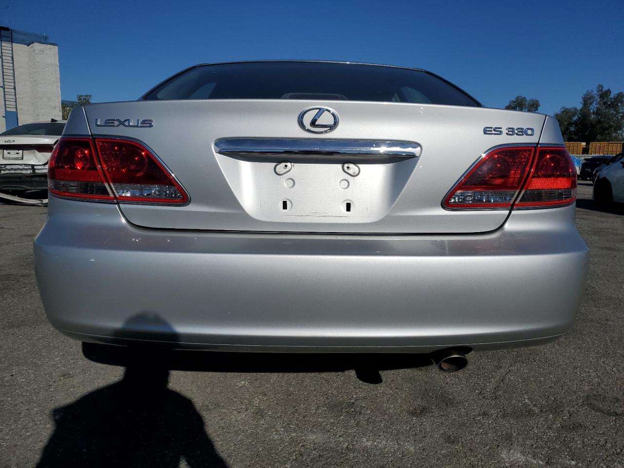 Lot #3045640653 2005 LEXUS ES 330