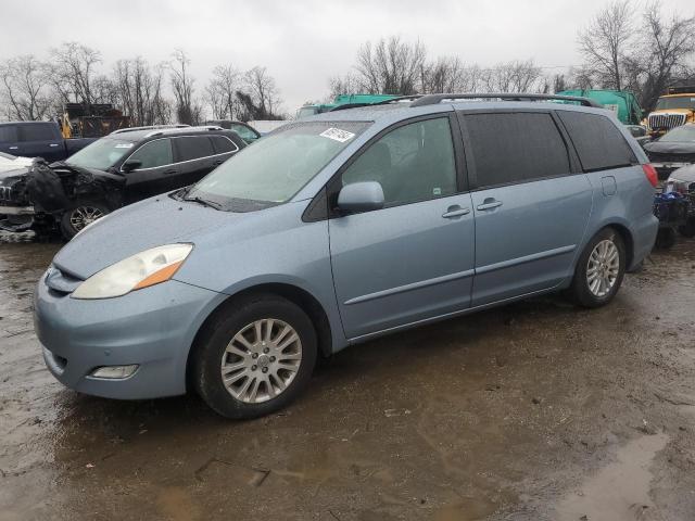 TOYOTA SIENNA XLE