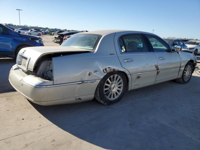 LINCOLN TOWN CAR U 2004 beige  gas 1LNHM83W94Y682501 photo #4