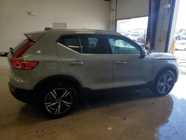 VOLVO XC40 CORE 2024 gray  gas YV4L12UK0R2285024 photo #4