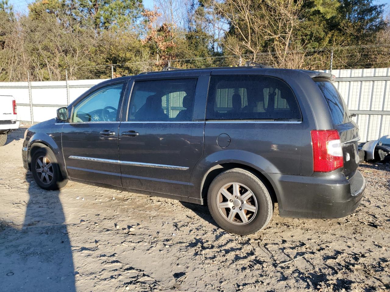 Lot #3034393090 2011 CHRYSLER TOWN & COU