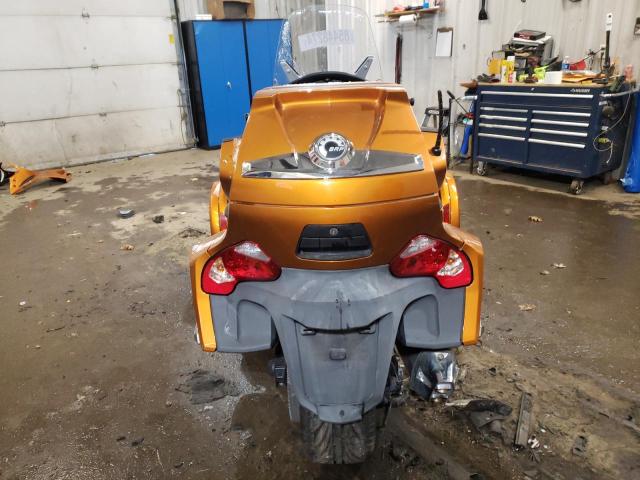 2014 CAN-AM SPYDER ROA - 2BXNBDD11EV005366