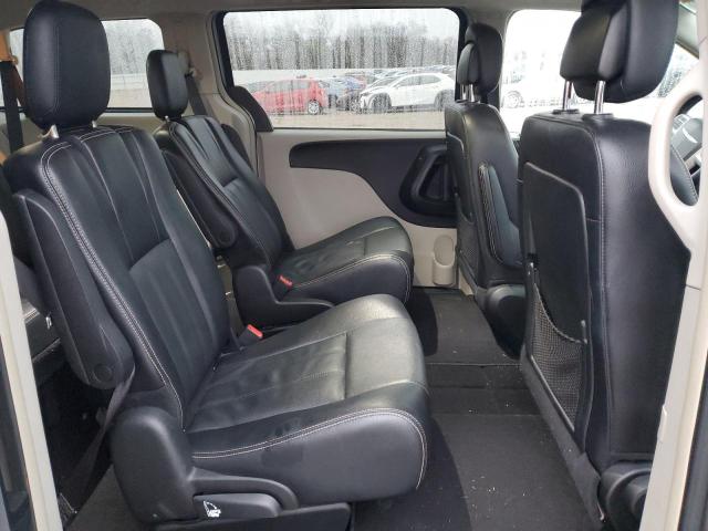 2015 CHRYSLER TOWN & COU - 2C4RC1BG0FR538808