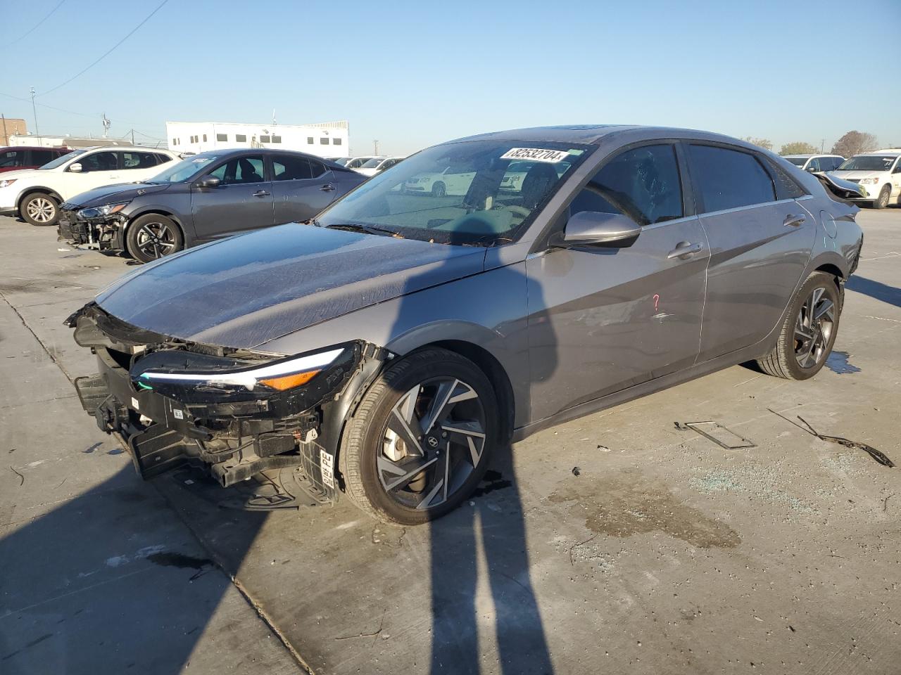  Salvage Hyundai ELANTRA