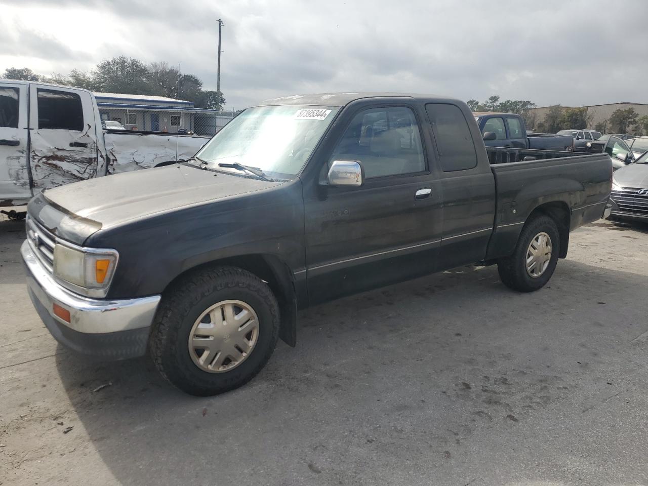 Lot #3041792430 1997 TOYOTA T100 XTRAC