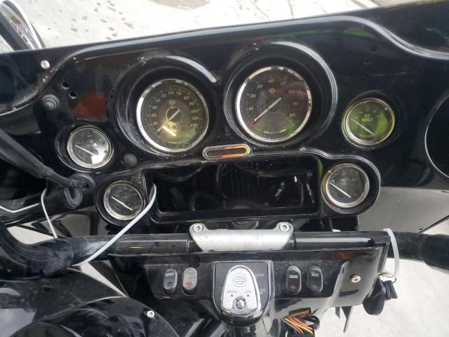 2011 HARLEY-DAVIDSON FLHTK 1HD1KEM17BB674201