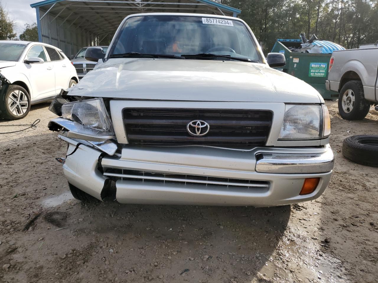 Lot #3038069193 2000 TOYOTA TACOMA