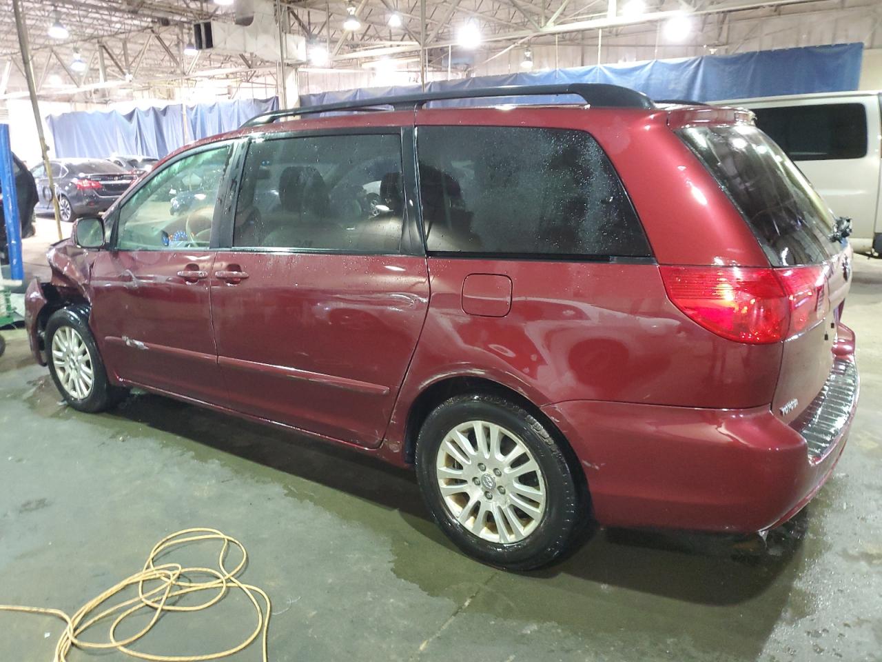 Lot #3024194819 2010 TOYOTA SIENNA XLE