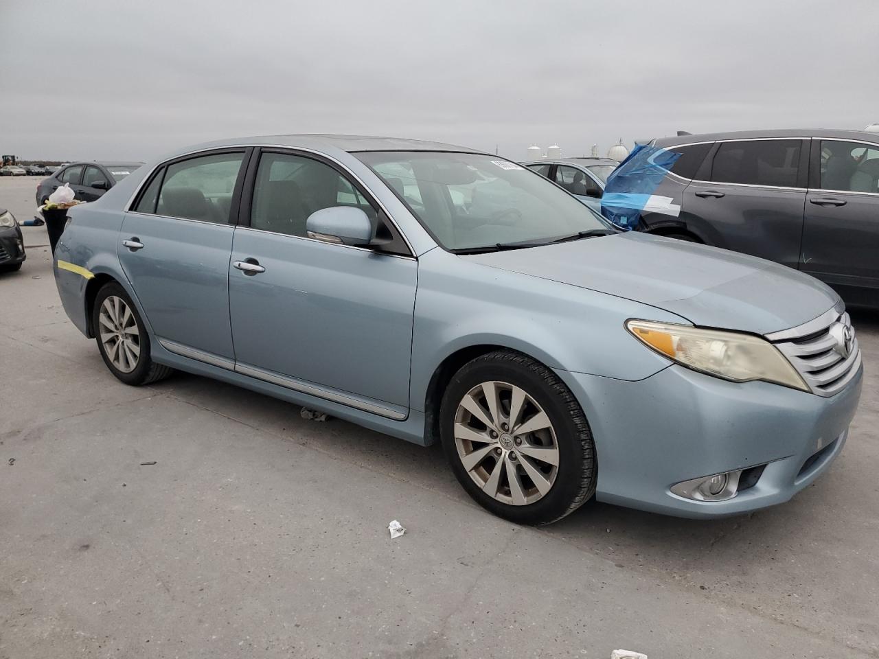 Lot #3037209495 2011 TOYOTA AVALON BAS