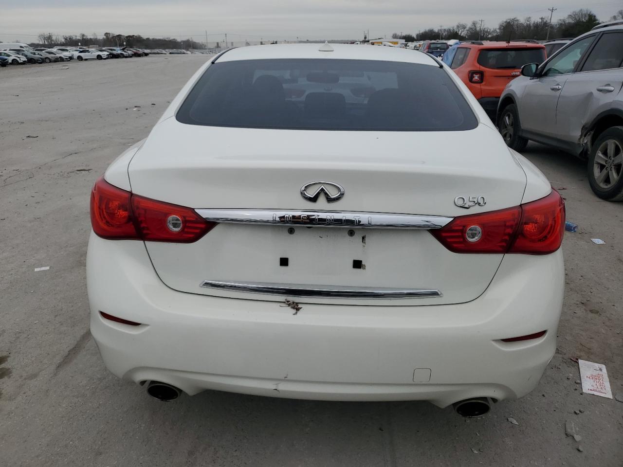 INFINITI Q50 BASE