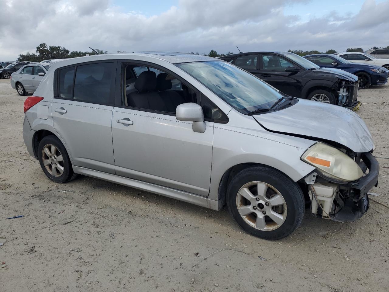 Lot #3033391932 2009 NISSAN VERSA S