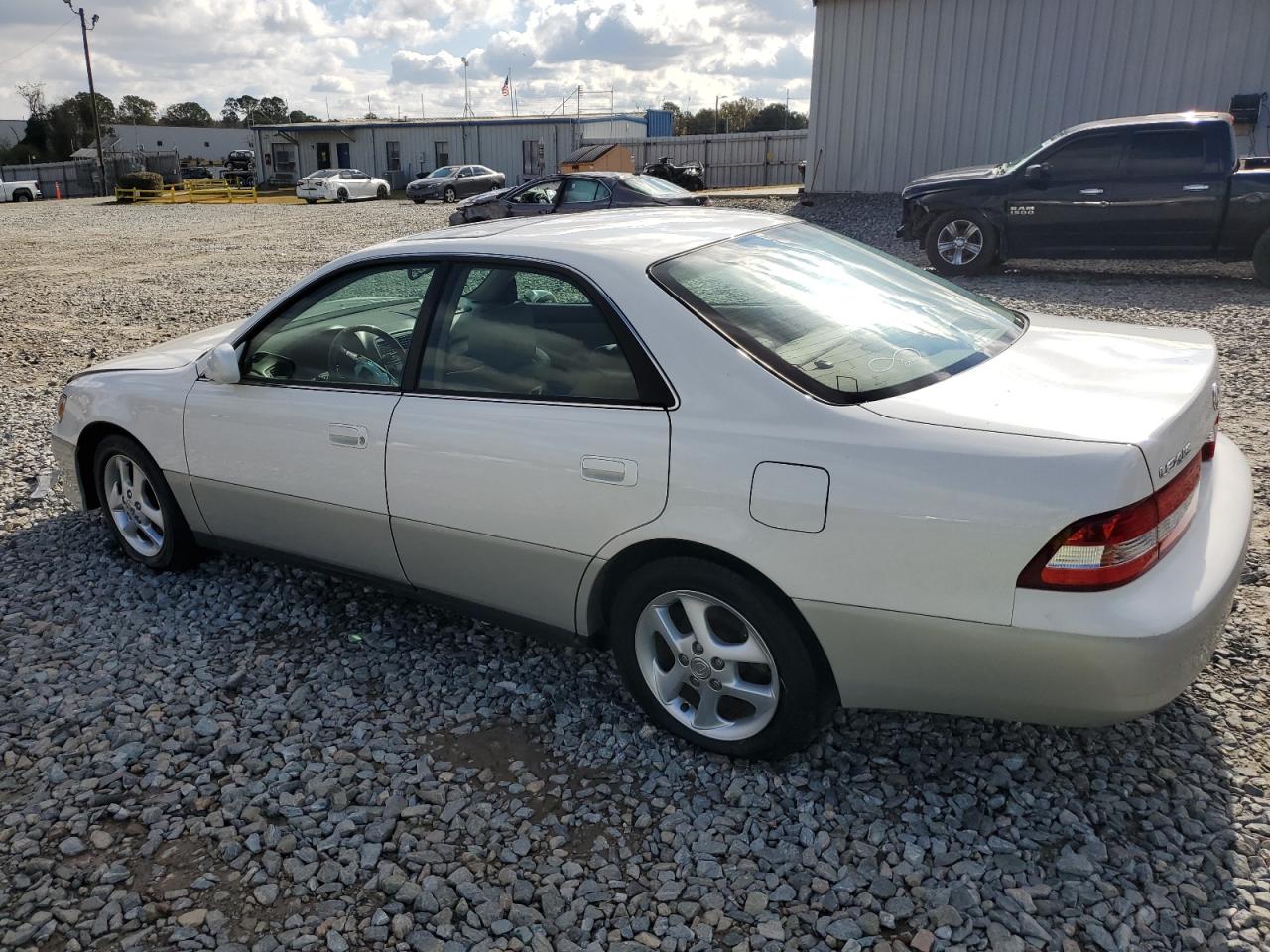 Lot #3037004726 2001 LEXUS ES 300