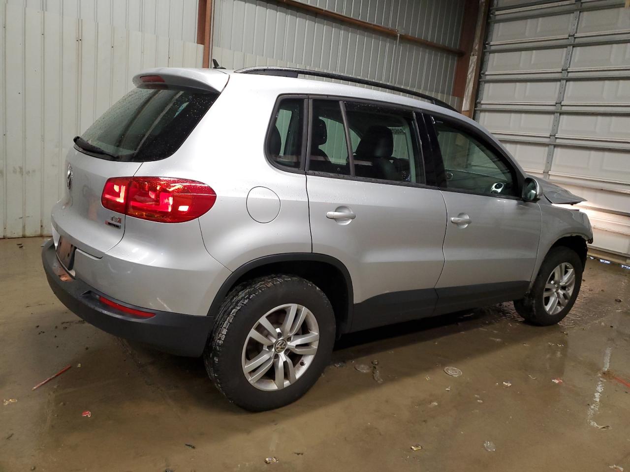 Lot #3050624117 2016 VOLKSWAGEN TIGUAN S