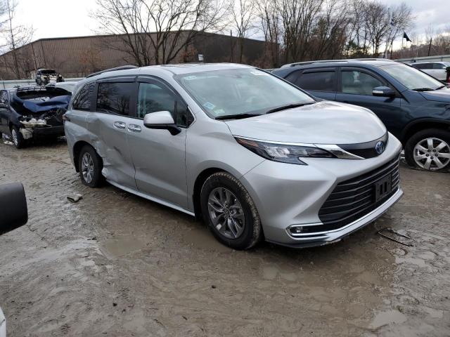 2024 TOYOTA SIENNA XLE - 5TDJSKFC2RS111431