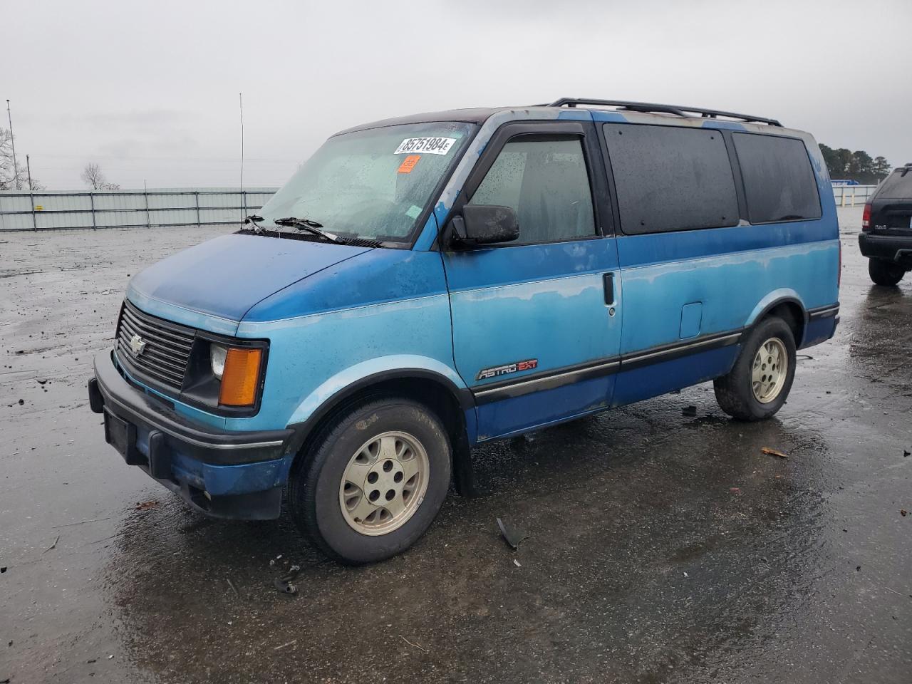 Lot #3034309063 1994 CHEVROLET ASTRO