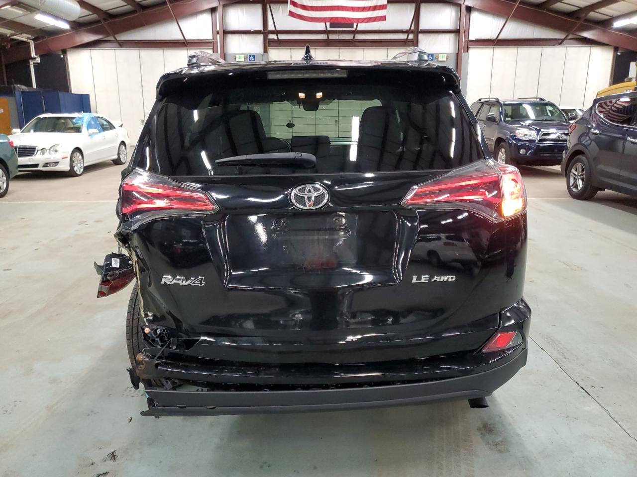 Lot #3041908848 2017 TOYOTA RAV4 LE