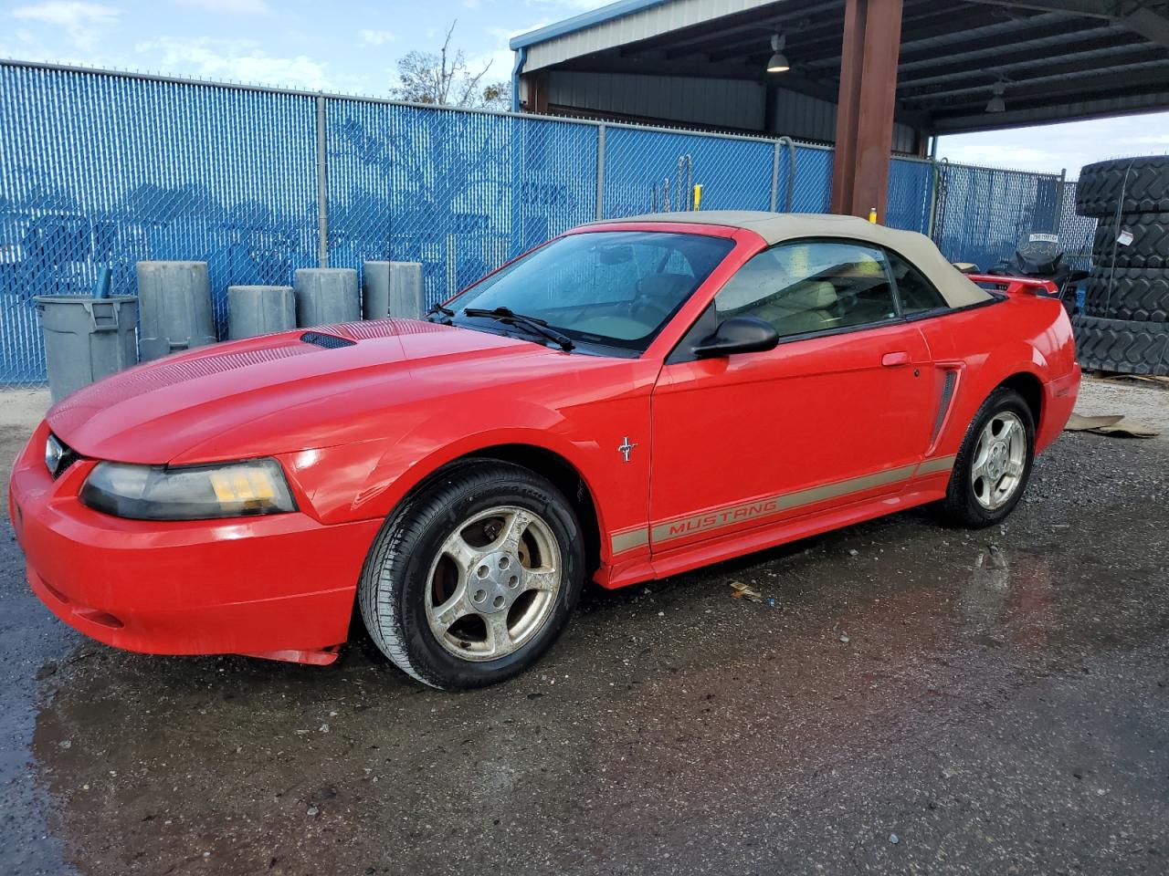  Salvage Ford Mustang