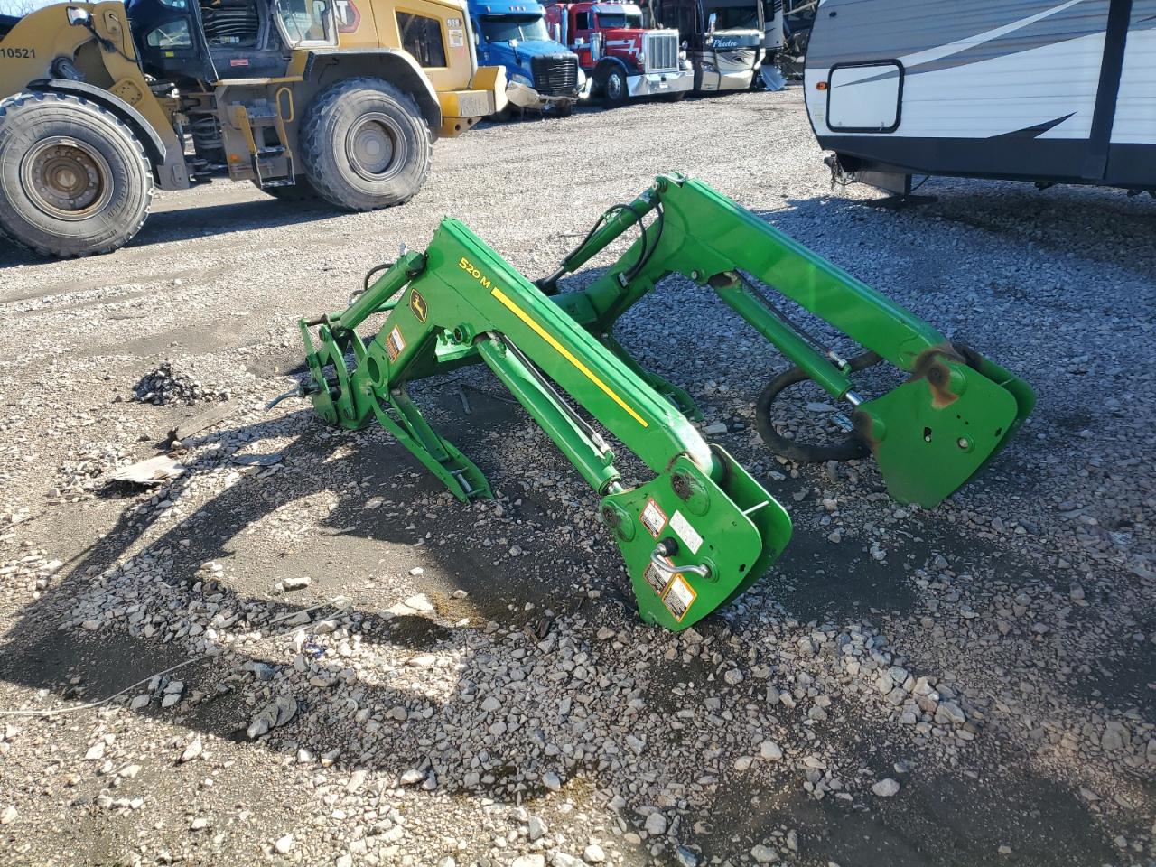 Lot #3041854411 2022 JOHN DEERE 520M