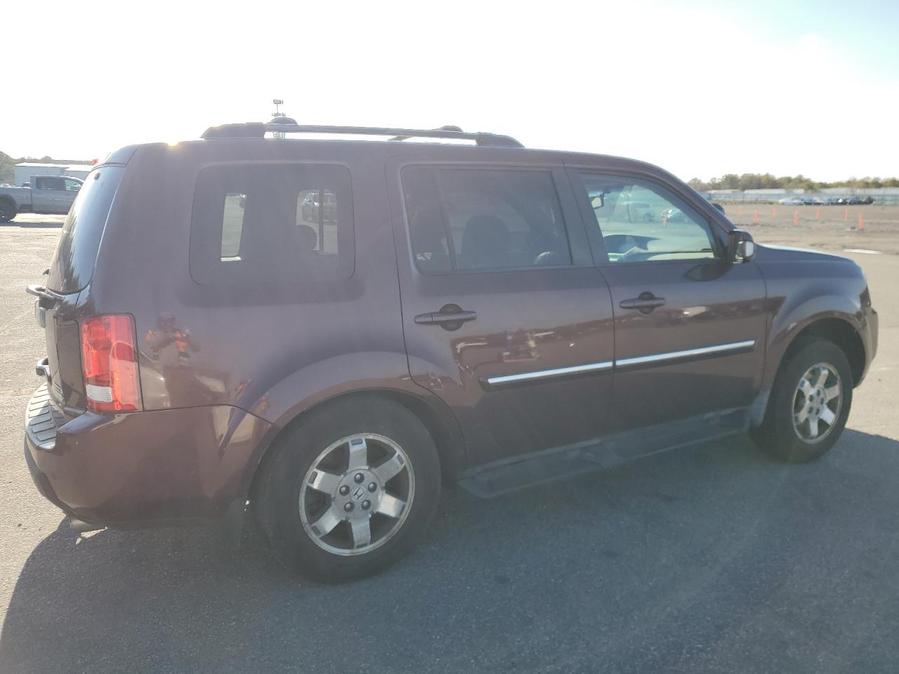 Lot #3028276812 2011 HONDA PILOT TOUR