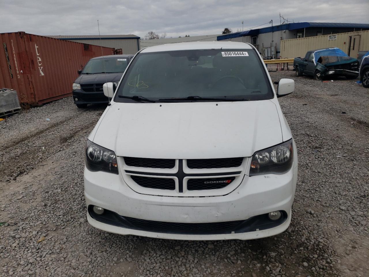 Lot #3033334832 2018 DODGE GRAND CARA