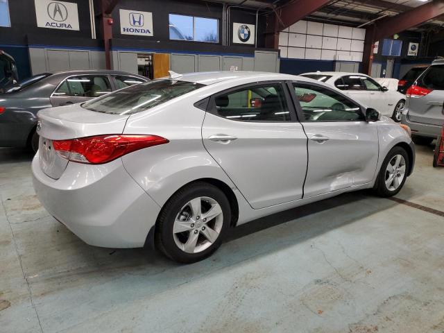 VIN KMHDH4AE9DU828277 2013 HYUNDAI ELANTRA no.3