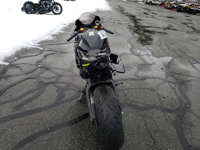 2023 SUZUKI GSX-R1000 JS1DM11H8P7100455