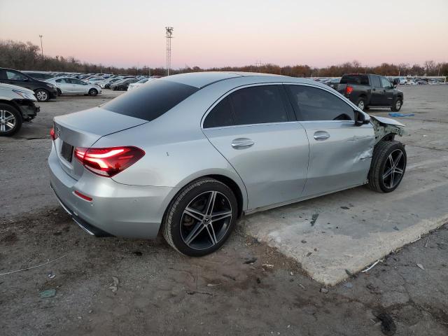 Vin: wdd3g4eb5kw012810, lot: 42833545, mercedes-benz a-class 220 20193