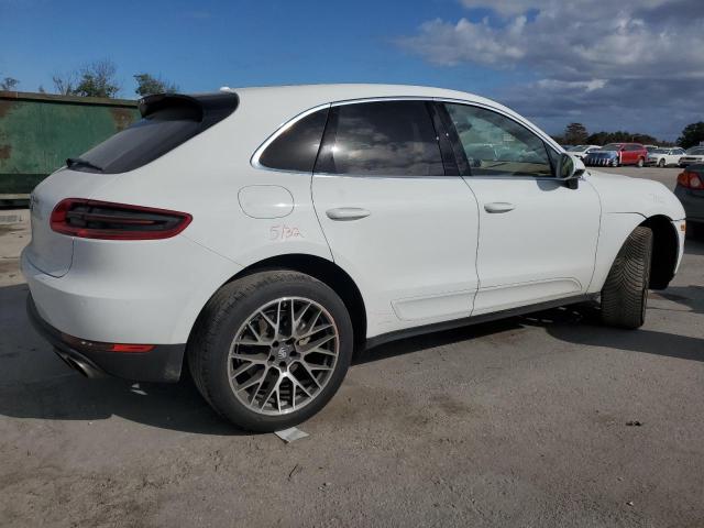 VIN WP1AB2A57FLB67790 2015 PORSCHE MACAN no.3