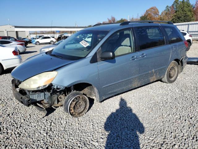 TOYOTA SIENNA CE