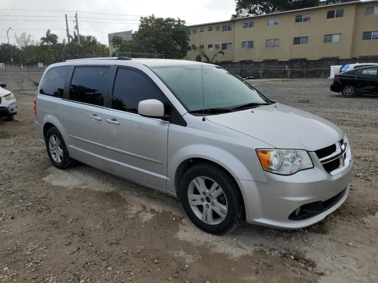 Lot #3027013882 2011 DODGE GRAND CARA