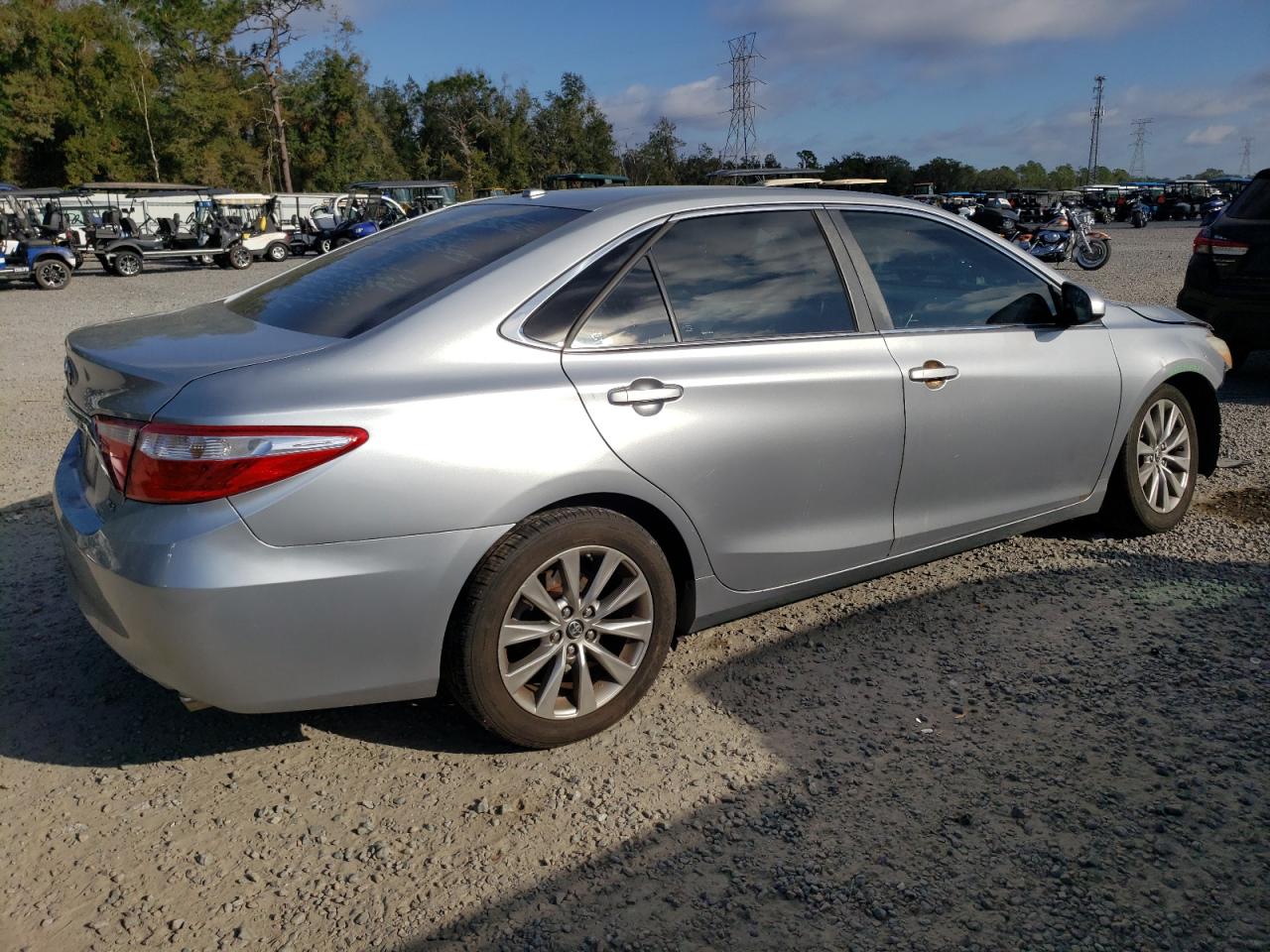 Lot #3033246843 2015 TOYOTA CAMRY LE