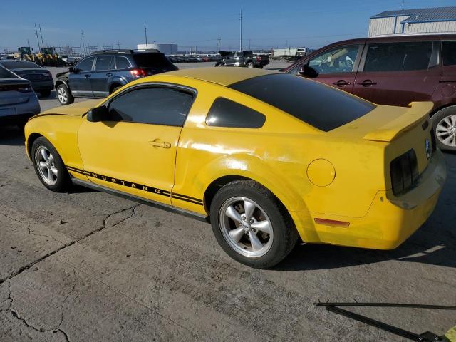 FORD MUSTANG 2006 yellow coupe gas 1ZVFT80N165135220 photo #3