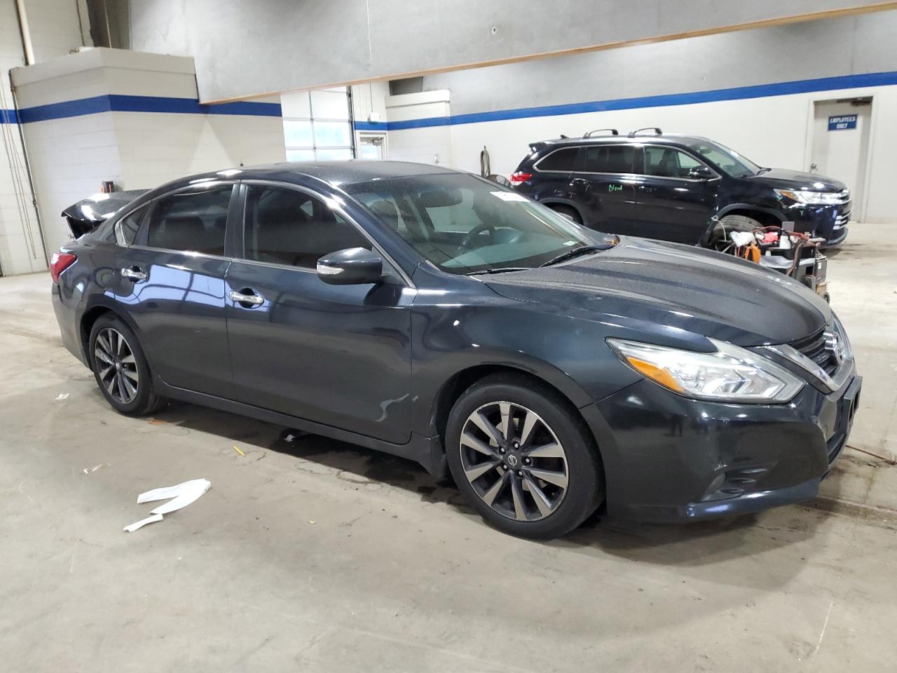 Lot #3024683680 2017 NISSAN ALTIMA 2.5