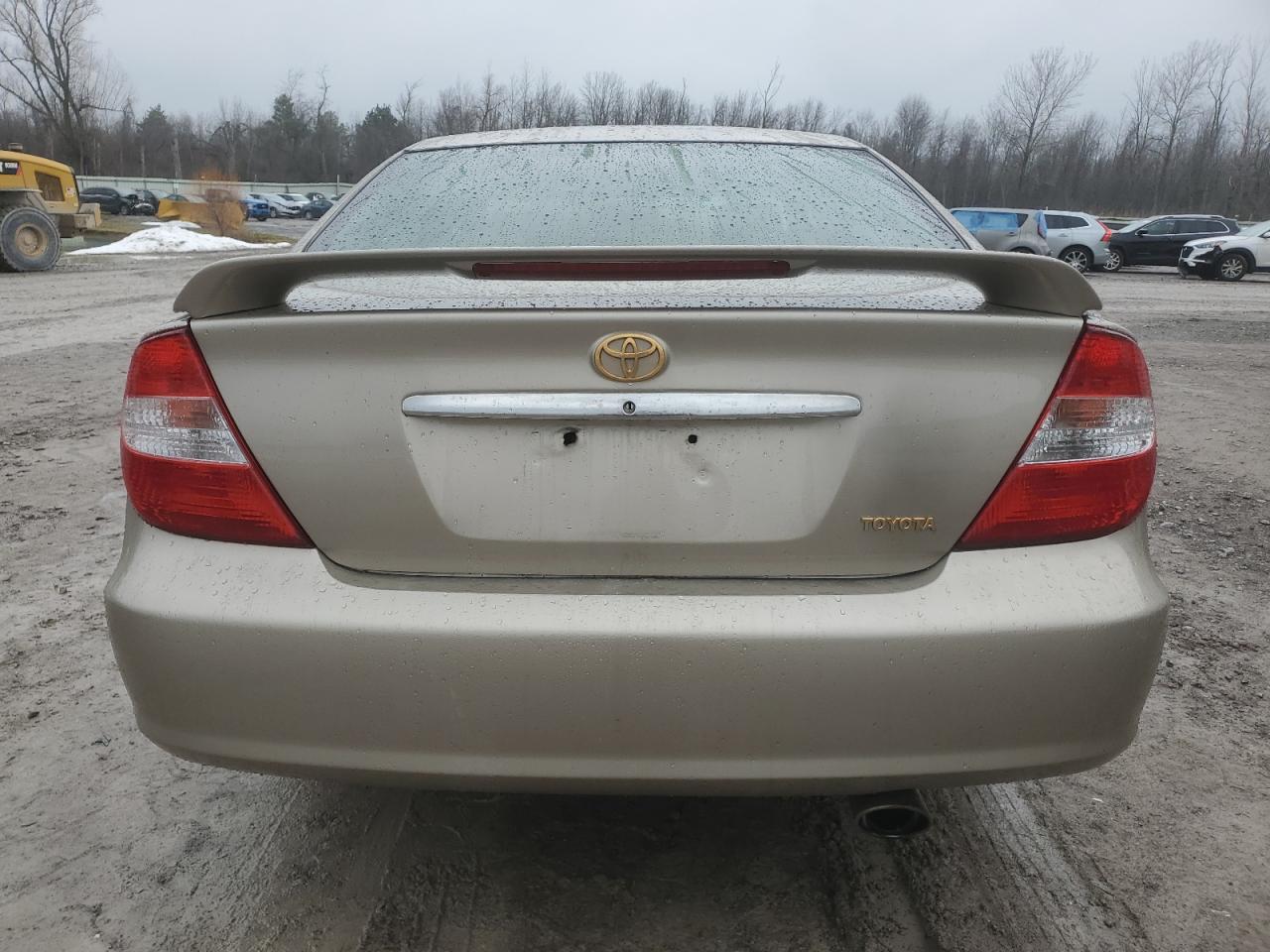 Lot #3034290127 2004 TOYOTA CAMRY LE