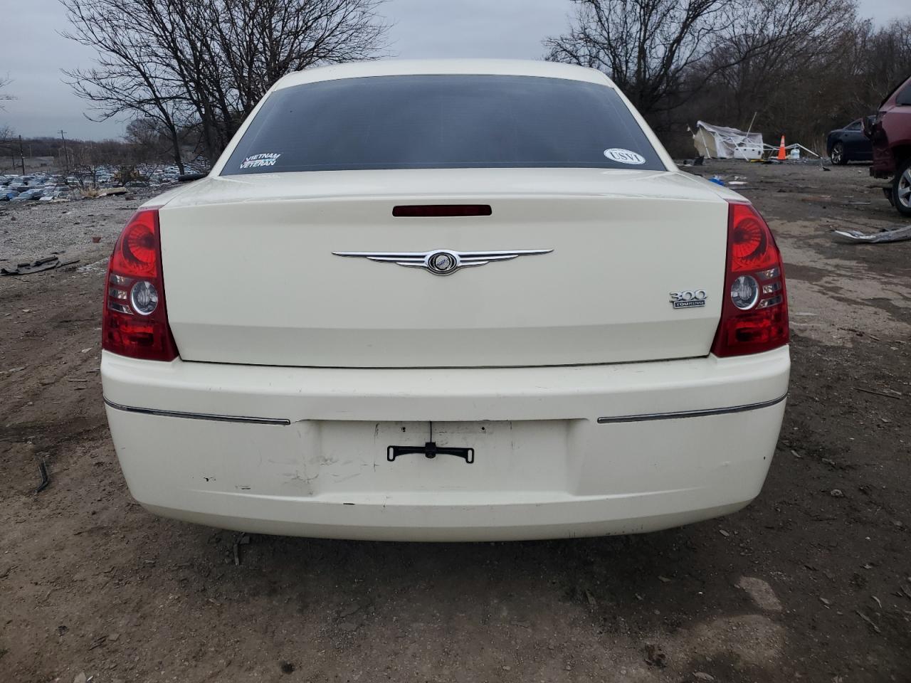 Lot #3034643419 2010 CHRYSLER 300 TOURIN