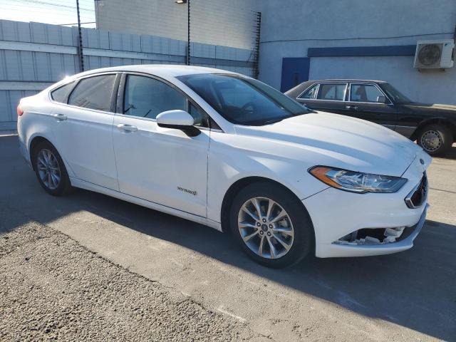 VIN 3FA6P0LU1HR299990 2017 FORD FUSION no.4