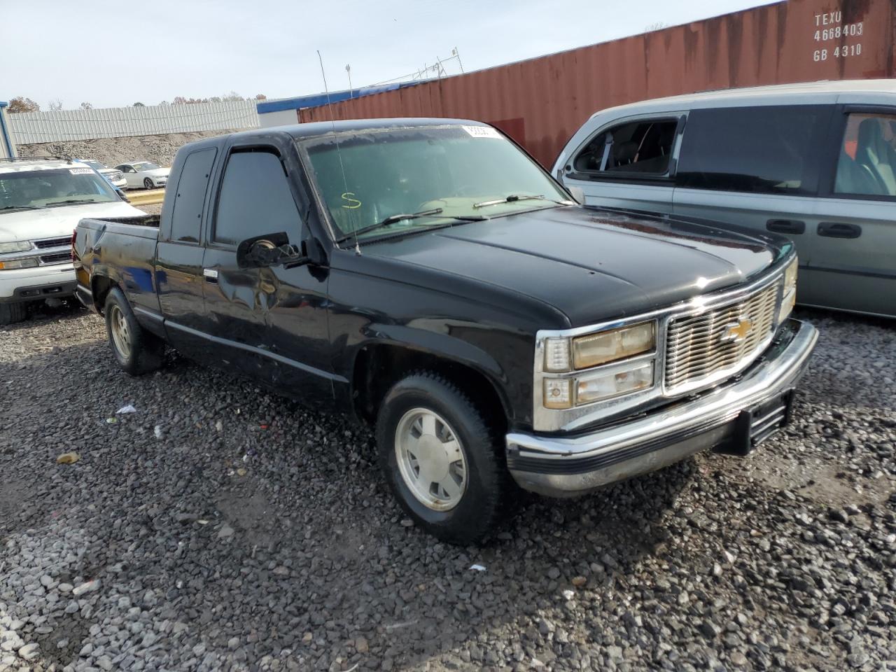 Lot #3026245306 1995 CHEVROLET GMT-400 C1