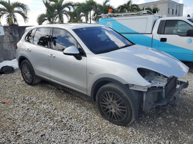 VIN WP1AF2A27DLA28072 2013 PORSCHE CAYENNE no.4