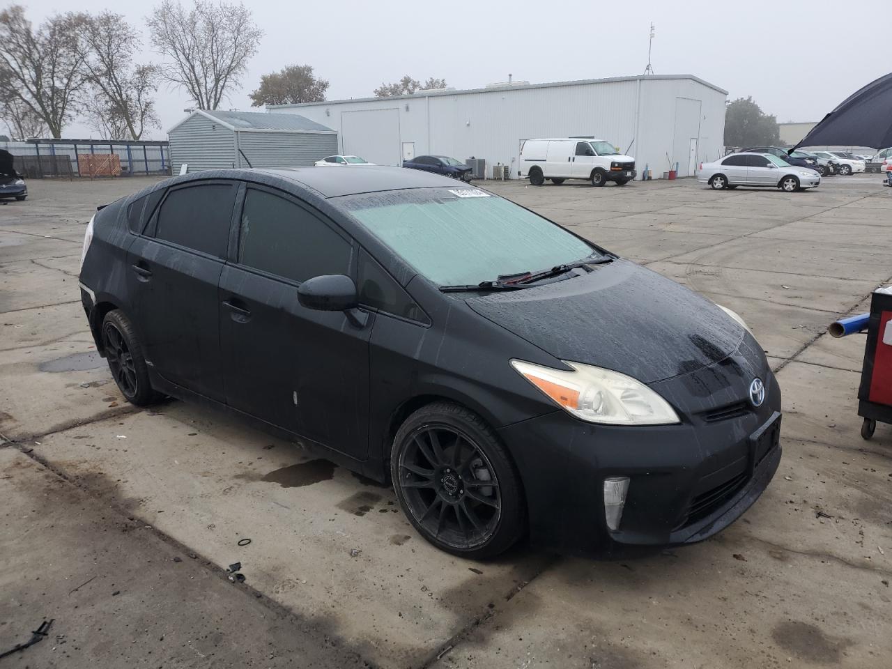 Lot #3033001025 2015 TOYOTA PRIUS