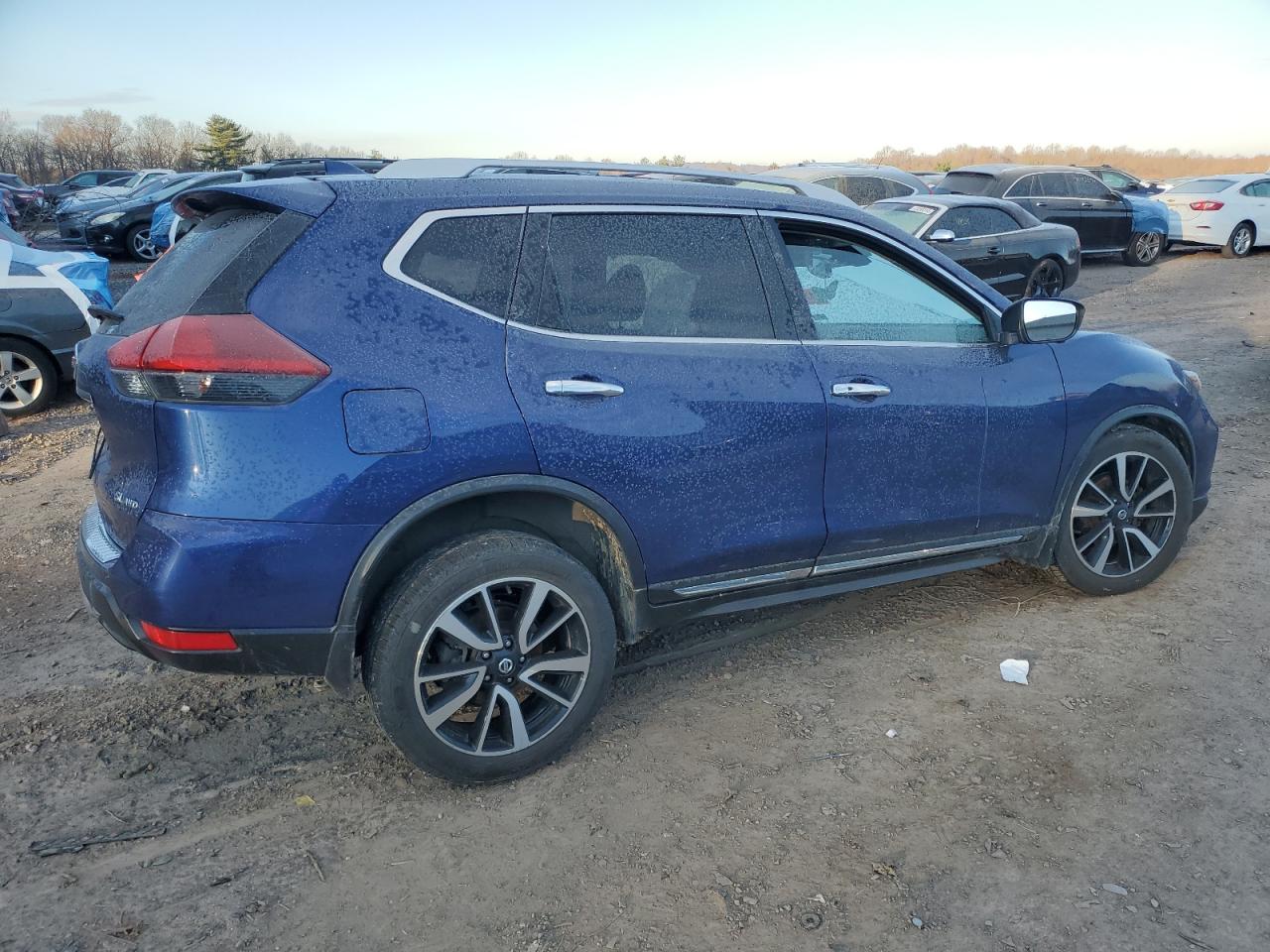 Lot #3030725108 2018 NISSAN ROGUE S