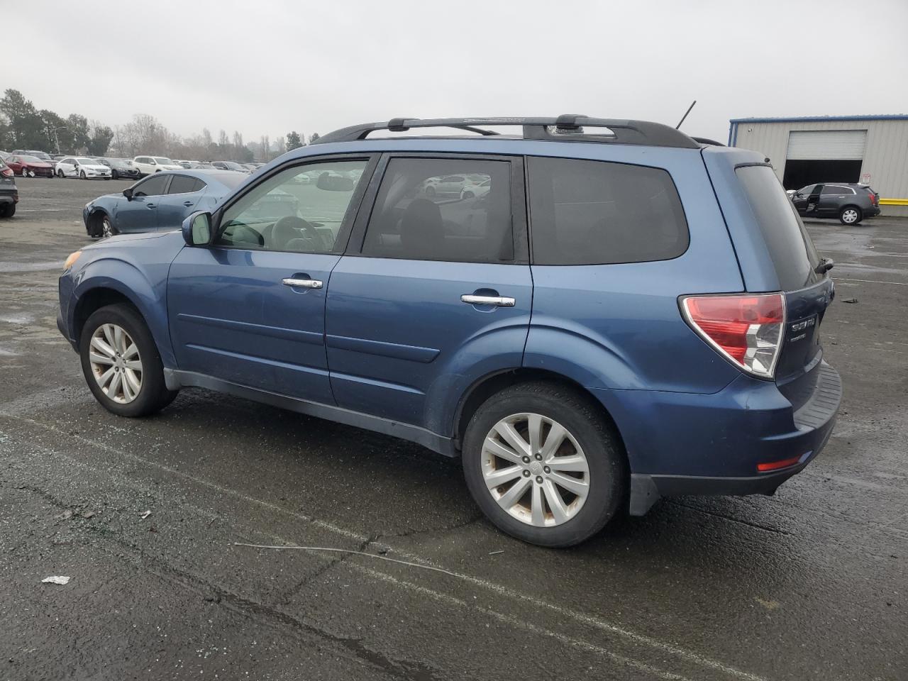 Lot #3033210817 2012 SUBARU FORESTER L