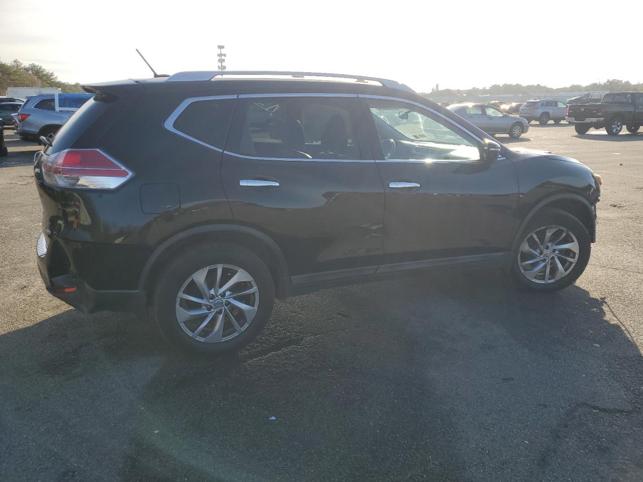 Lot #3034284165 2015 NISSAN ROGUE S